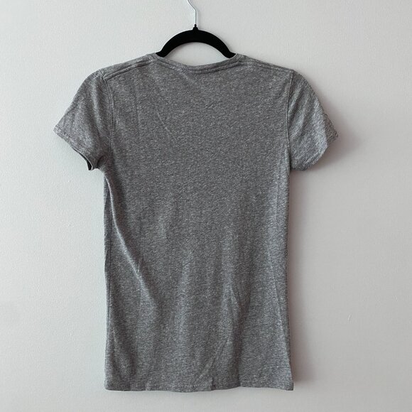 Under Armour Gray HeatGear Tshirt Size Small - Picture 2 of 4